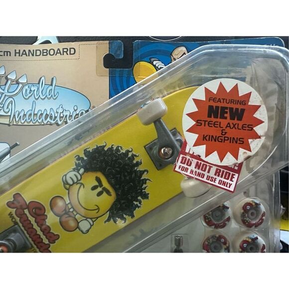 WORLD INDUSTRIES CHAD FERNANDEZ AFRO EYEBROWS Tech Deck Hand board HB027 *New - Picture 2 of 8